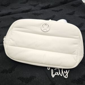 Lululemon Athletica White Wunder Puff